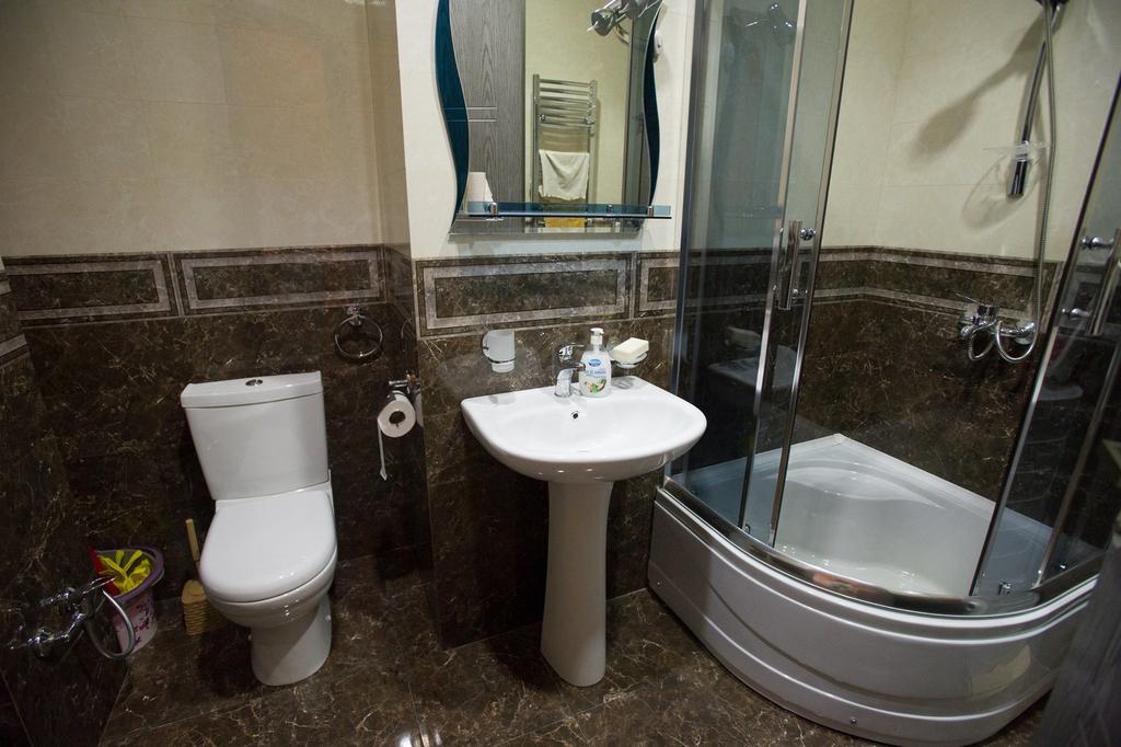 Batumi Appartments Pokoj fotografie